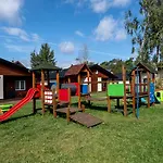 Osrodek Wczasowy Wodnik 假日公园 3*