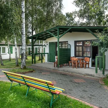 Osrodek Wczasowy Wodnik オストロボ