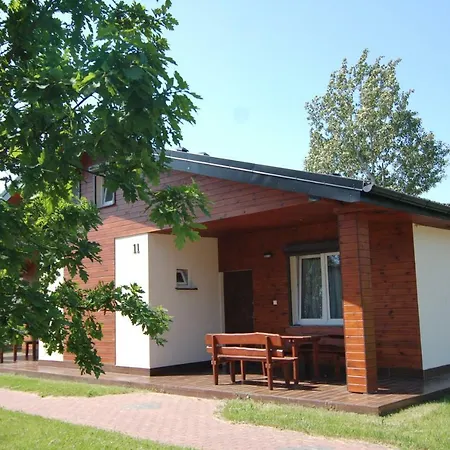 Osrodek Wczasowy Wodnik ホリデーパーク 3*